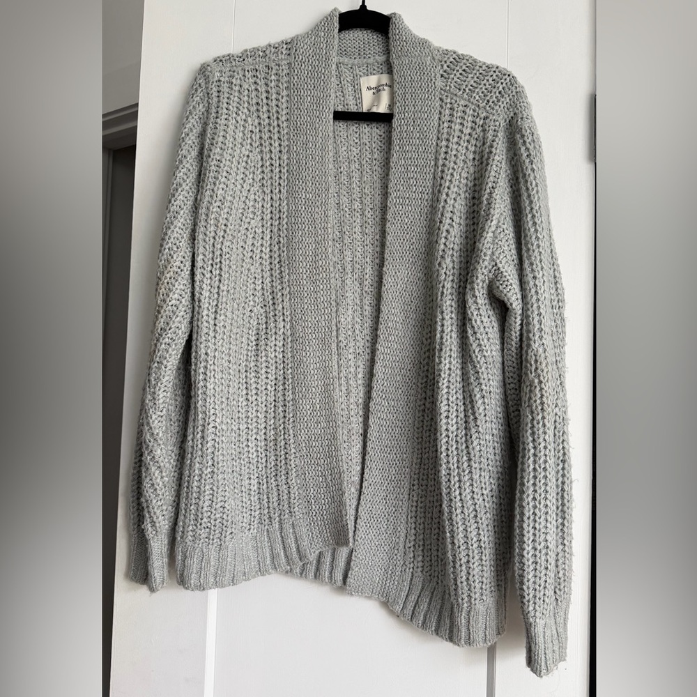 Abercrombie & Fitch Light Gray Cardigan